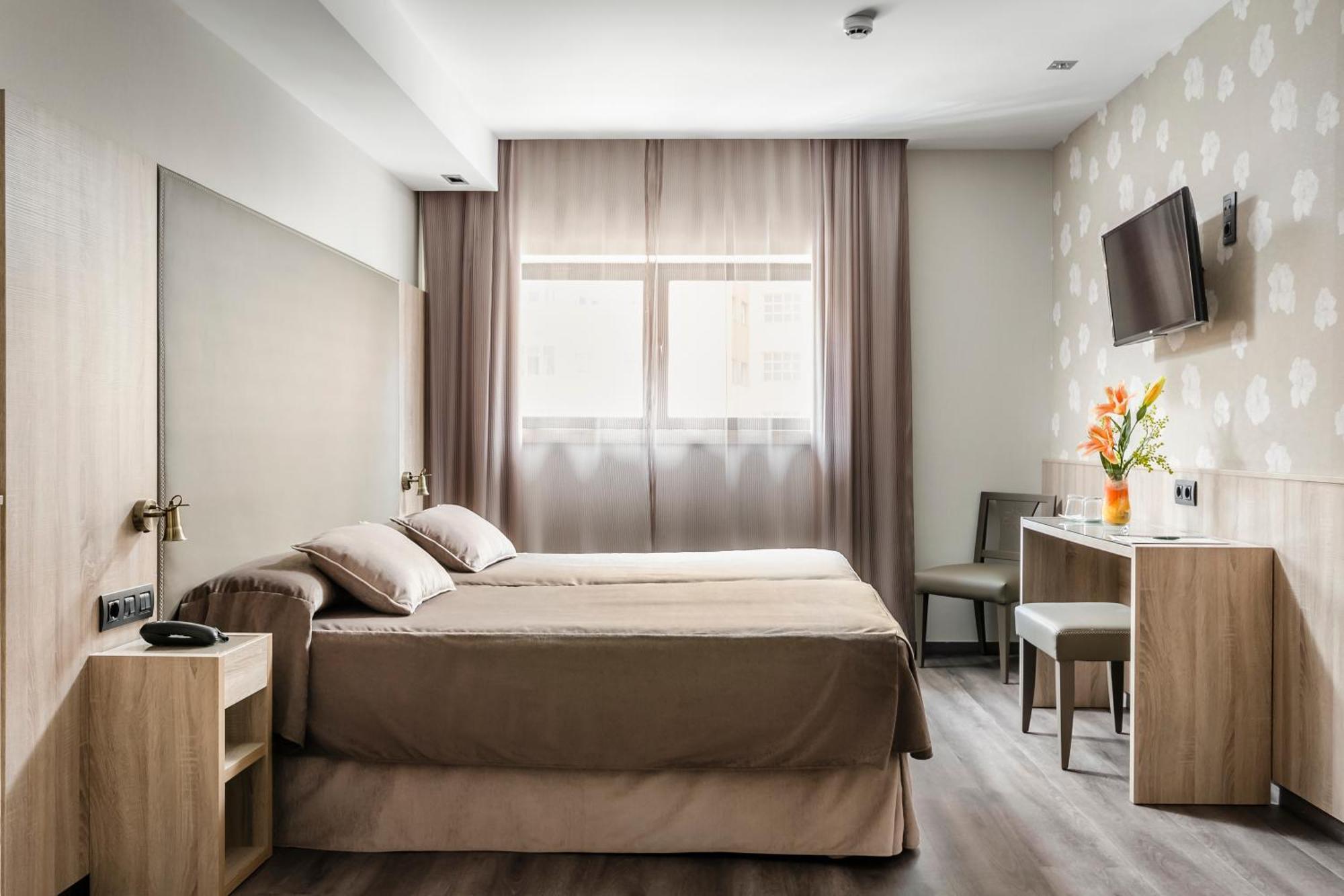 Civera Hotel 3*